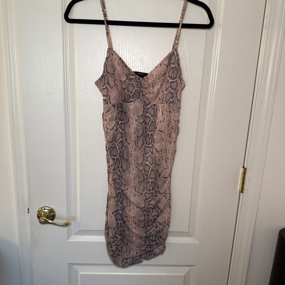 Forever 21 Snakeskin Ruched Mesh Bodycon Mini Dress Y2K Going Out Party Sz L